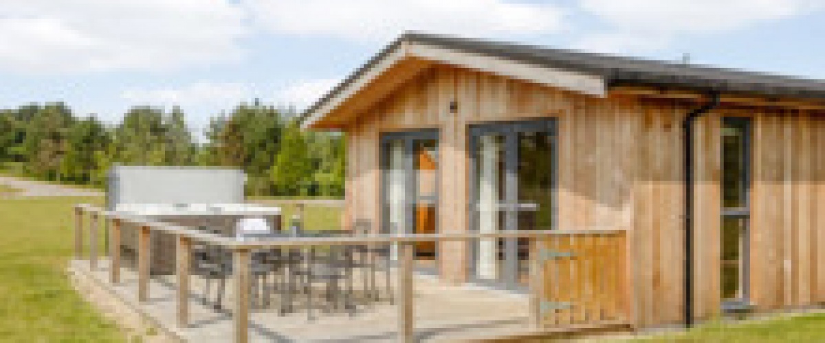 Last-Minute Lodges With Hot Tubs - Reduced Prices